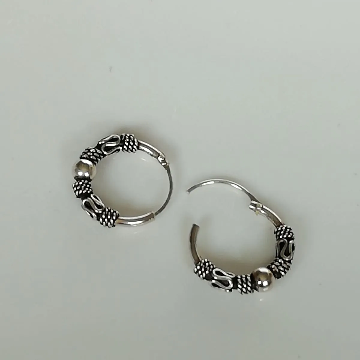 Ethnic bali hoops | 12 mm silver hoops | Tribal hoop earrings | Ear piercings | Minimalist hoops | Silver ear hoops | E98