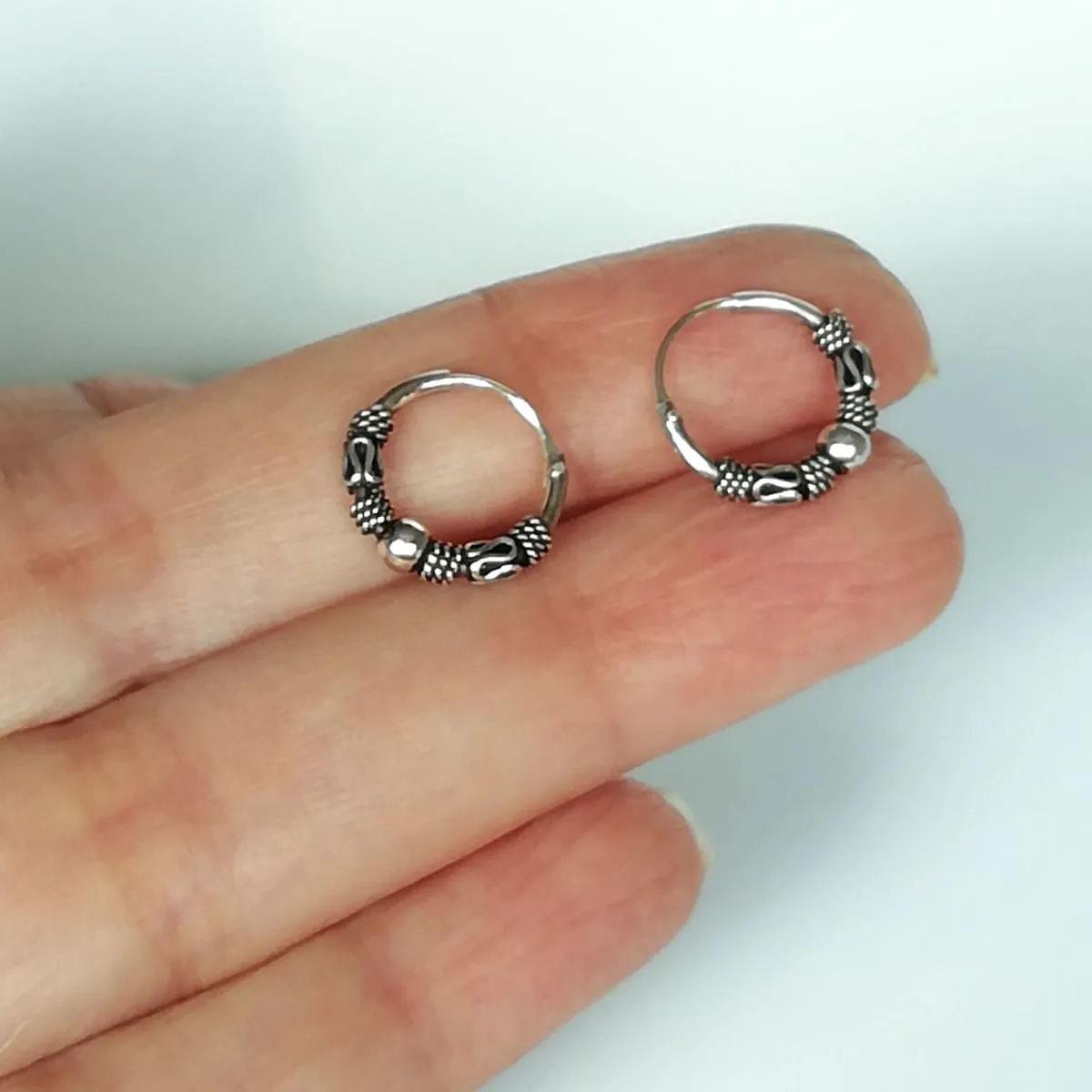 Ethnic bali hoops | 12 mm silver hoops | Tribal hoop earrings | Ear piercings | Minimalist hoops | Silver ear hoops | E98