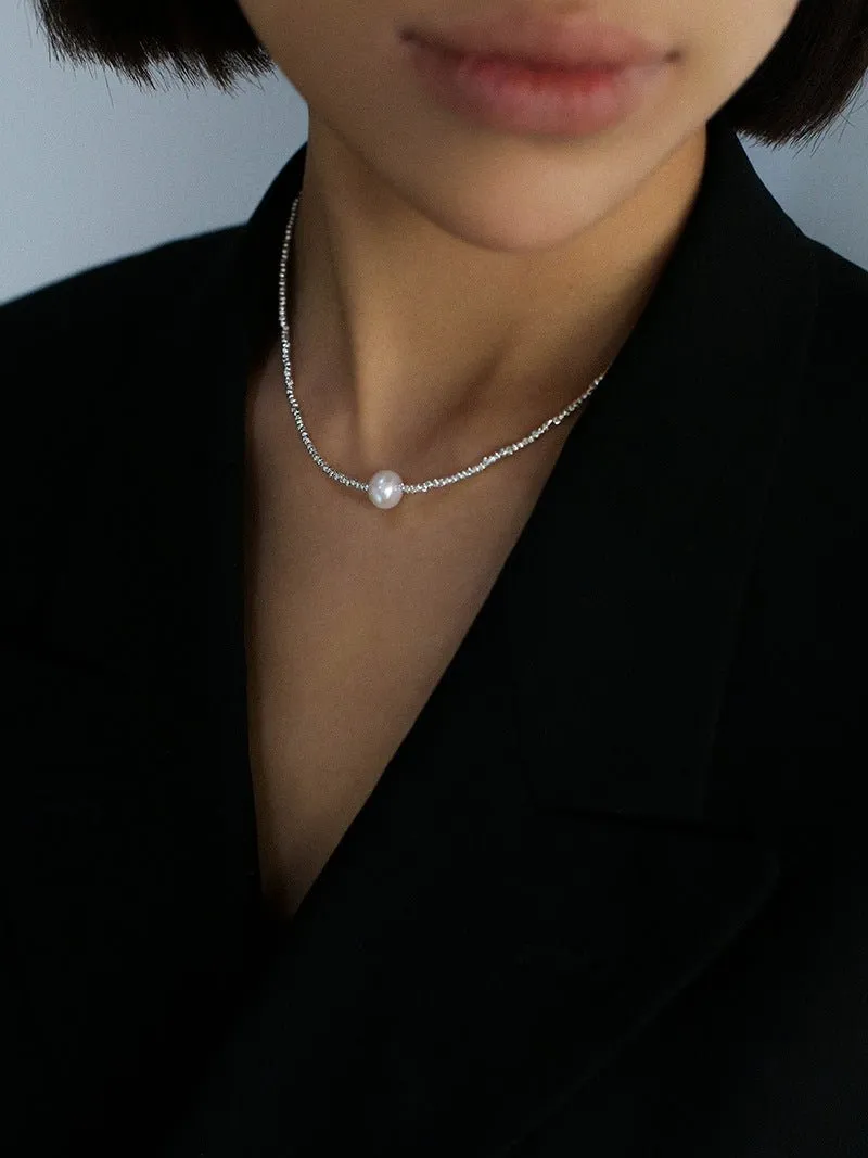 Luxurious Shiny Passepartout Freshwater Pearl Necklace