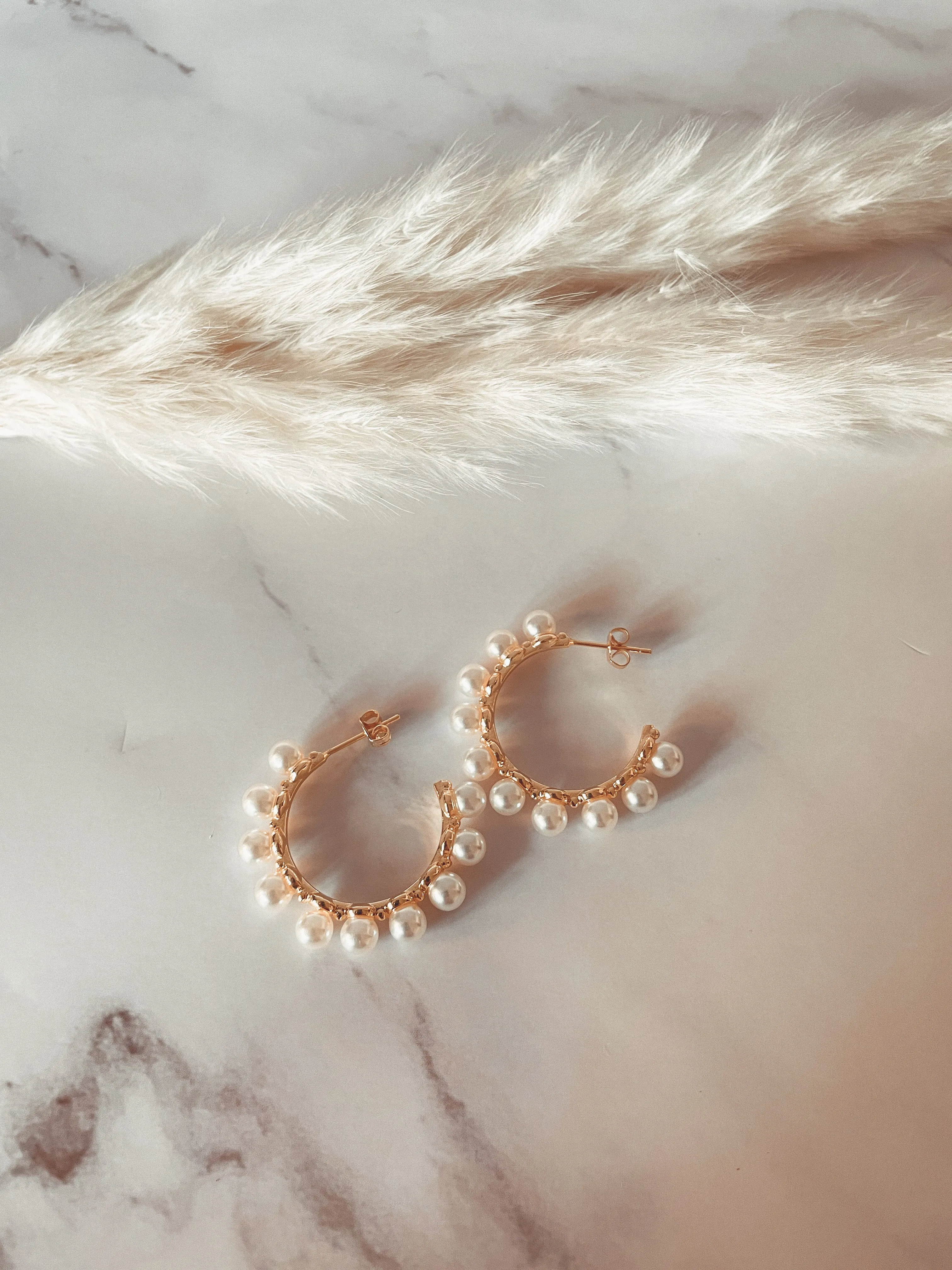 Maxi pearl hoops