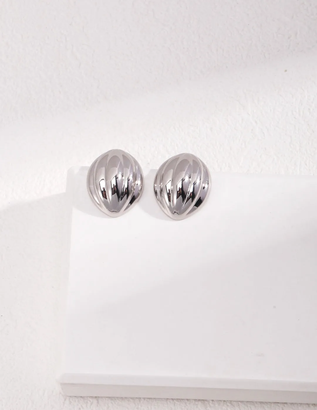 Minimalist Striped Oval Earrings