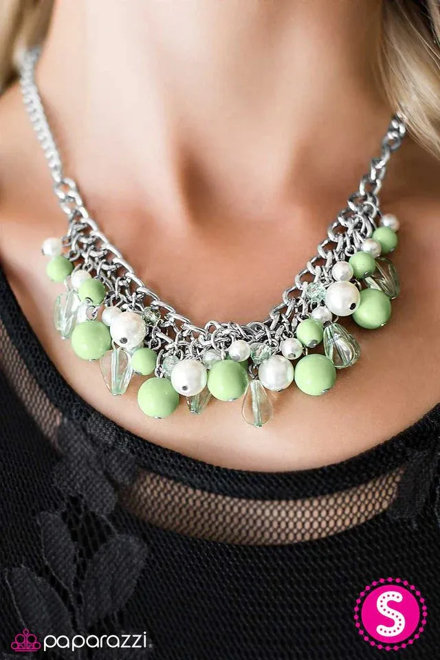 Paparazzi Necklace ~ Vintage Vindication - Green