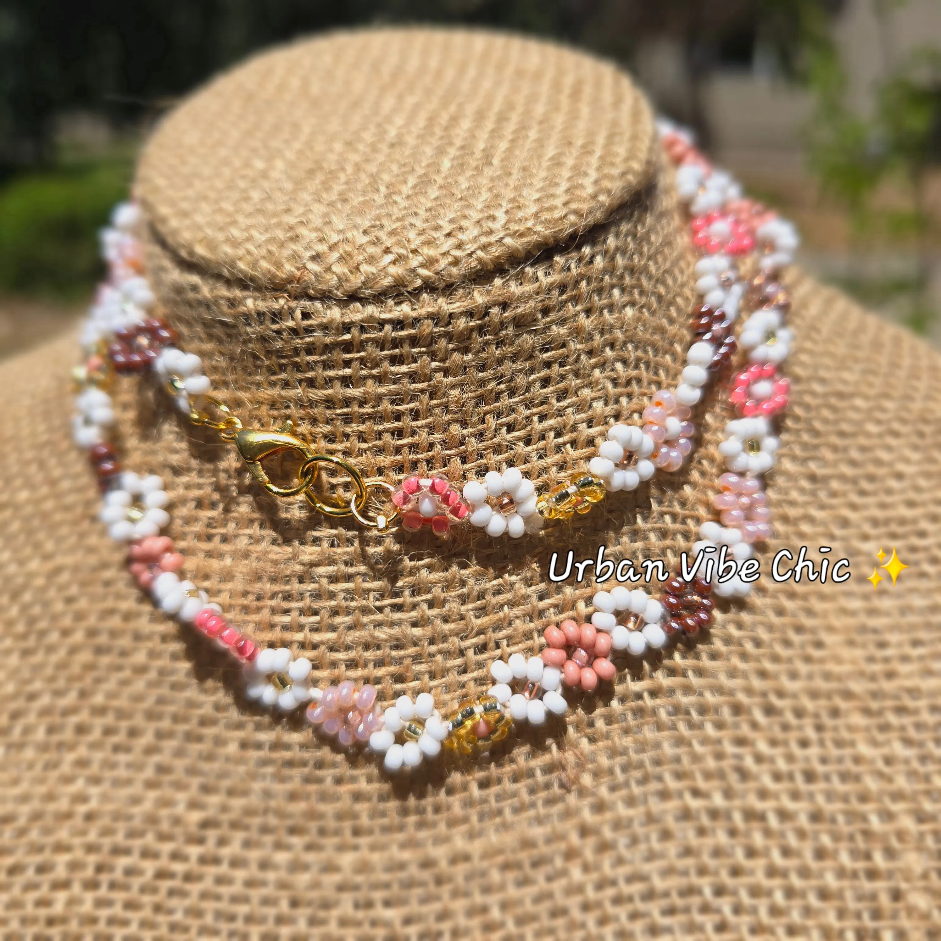 Pink Nude Daisy Beaded Necklace |Flower Bead Bead Necklace | Urban Vibe Chic | Seed Bead Jewelry