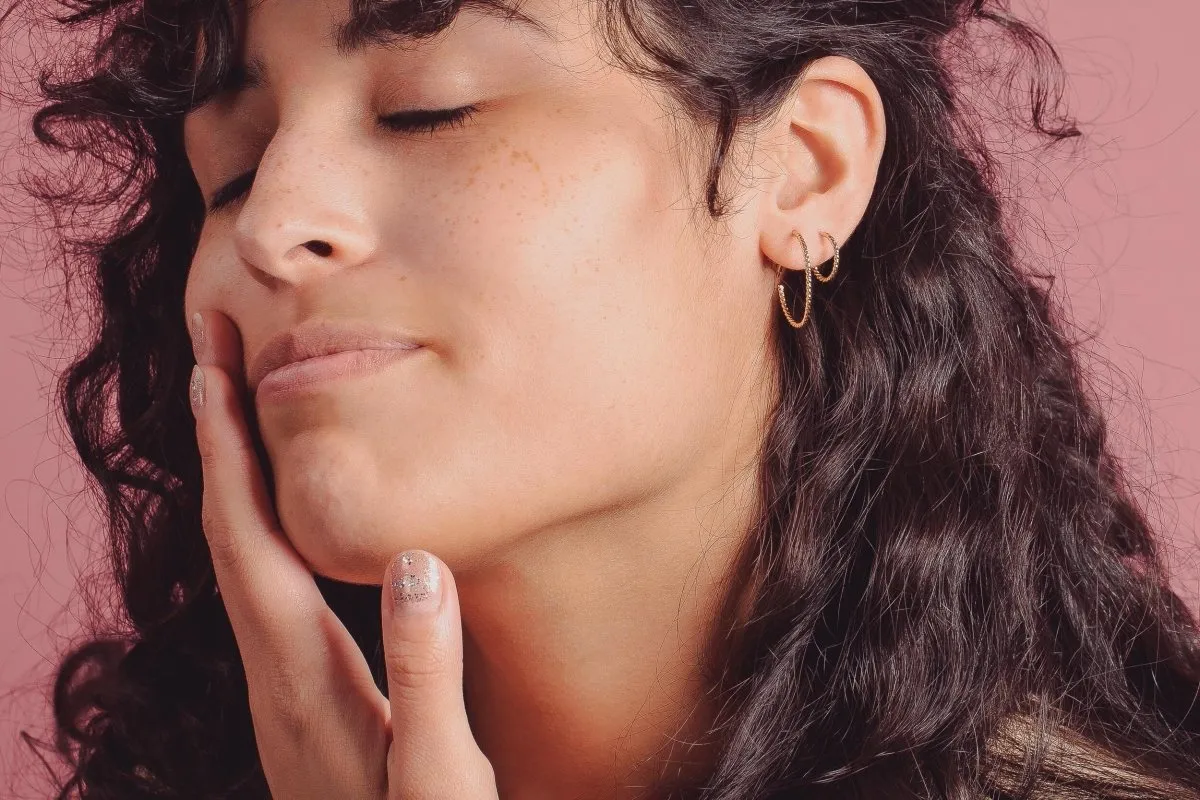 Small Twist Hoop Earrings