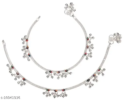 Stylish Alloy Metal Silver-Plated Anklet with Artificial Stones for Women