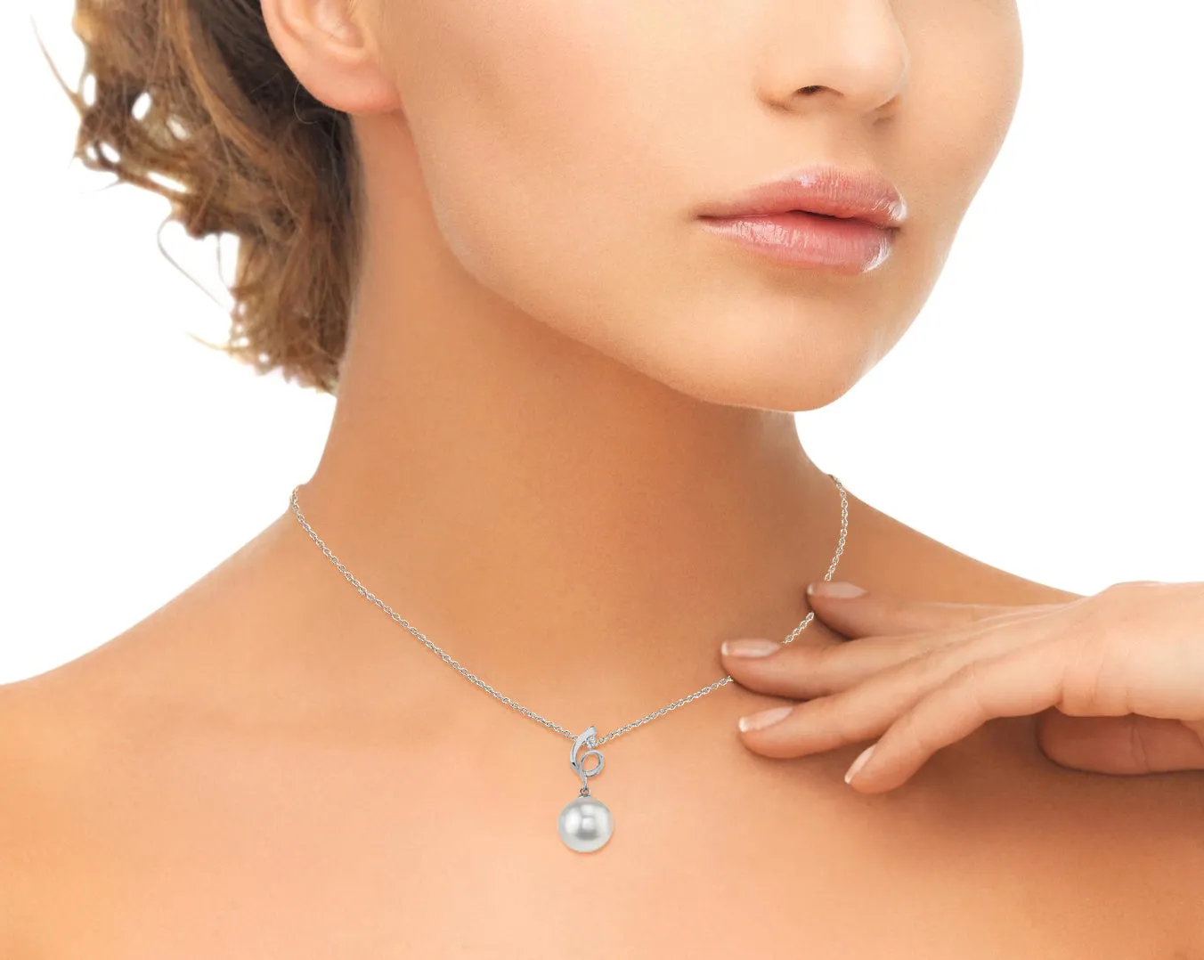 White South Sea Pearl & Diamond Pirouette Pendant